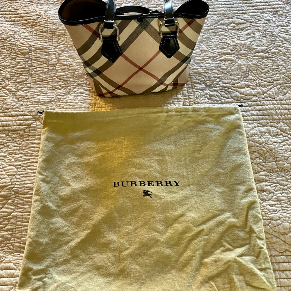 Burberry Beige Nova Check Tote with Black Trim and Red Accents - Picture 12 of 13